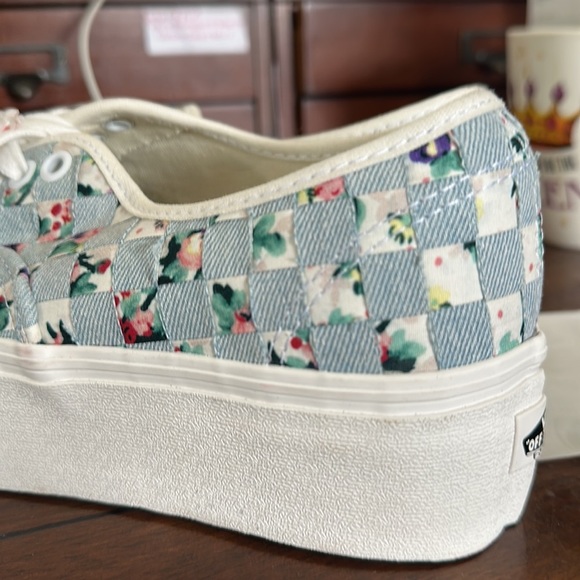 #30S NEW WITH TAGS VANS WOVEN FLORAL MULTI STACKFORM SNEAKERS - Picture 7 of 11